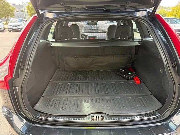 Volvo XC60 17 of 20