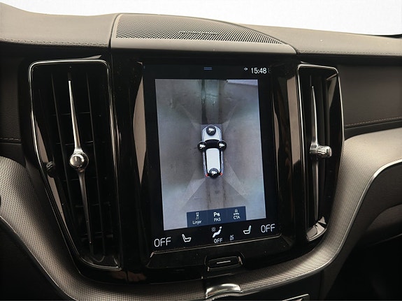 Volvo XC60 17 of 30