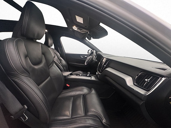 Volvo XC60 28 of 30