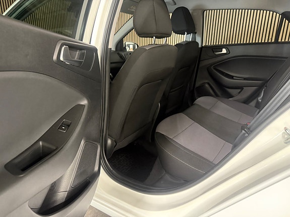Hyundai i20 15 of 26