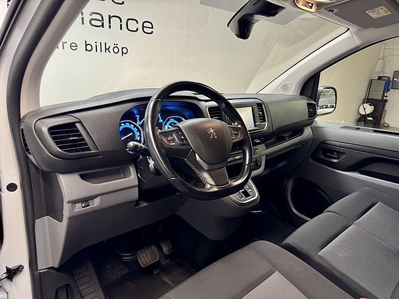 Peugeot e-Expert 12 of 20