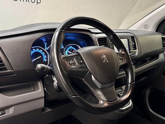 Peugeot e-Expert 13 of 20