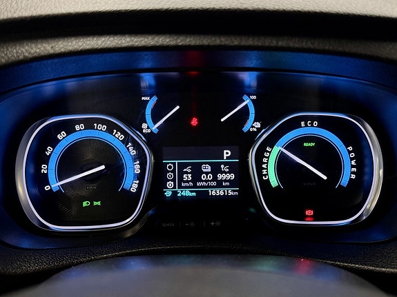 Peugeot e-Expert 18 of 20