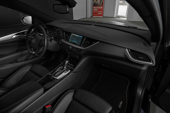 Opel Insignia 13 of 28