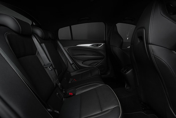 Opel Insignia 17 of 28