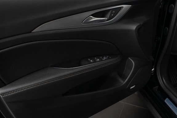 Opel Insignia 23 of 28