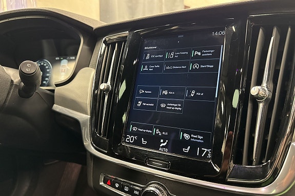 Volvo V90 21 of 30
