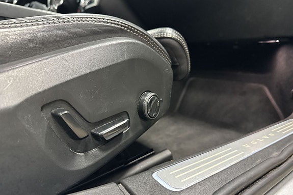 Volvo V90 26 of 30