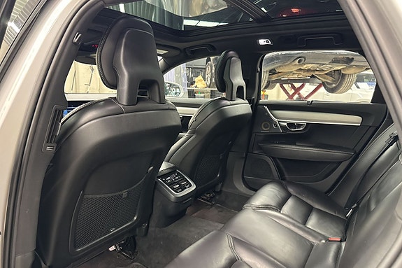 Volvo V90 8 of 30