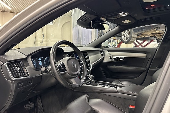 Volvo V90 5 of 30