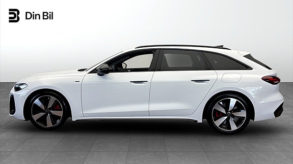 Audi A5 2 of 12