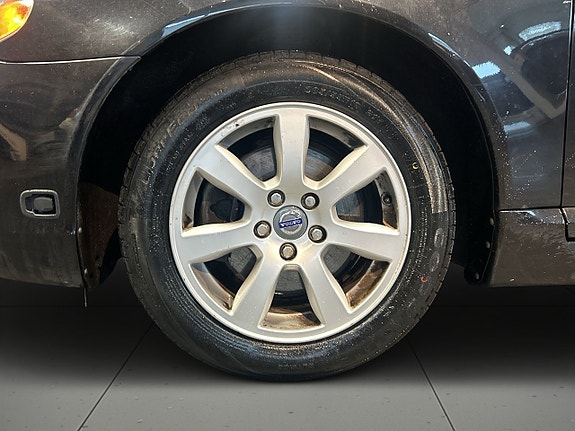 Volvo V70 14 of 19