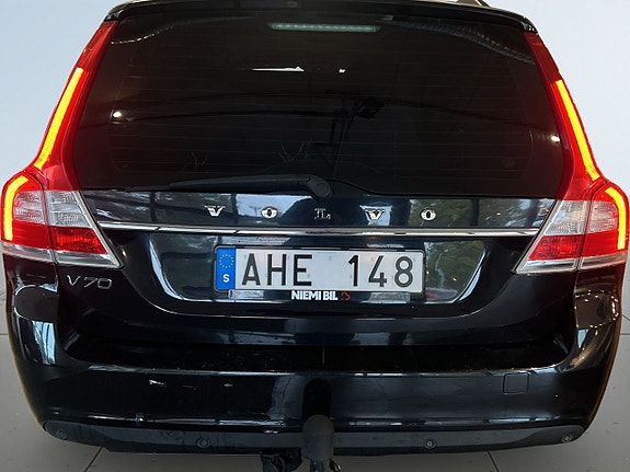 Volvo V70 12 of 19