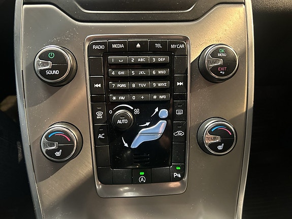Volvo V70 17 of 19