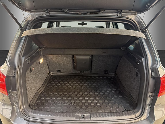 Volkswagen Tiguan 17 of 25