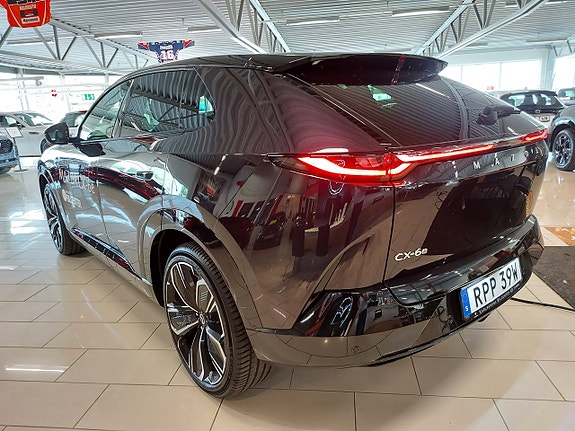 Mazda CX-6e 10 of 17