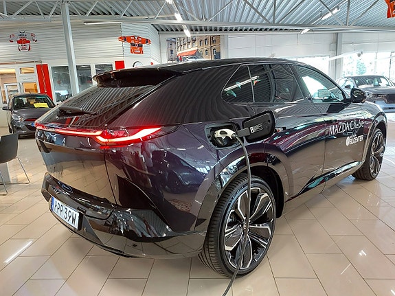 Mazda CX-6e 6 of 17