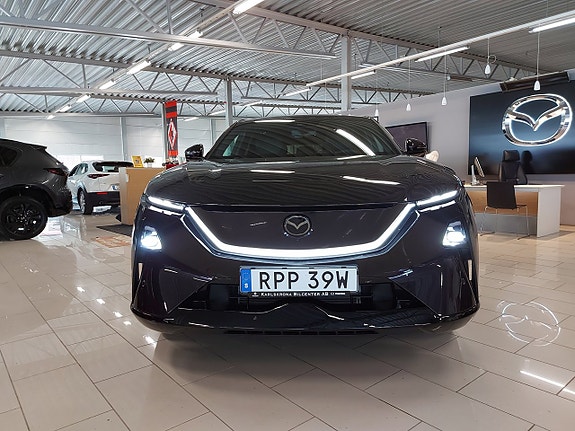 Mazda CX-6e 2 of 17