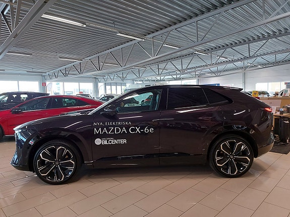 Mazda CX-6e 11 of 17