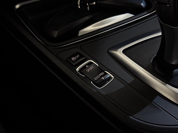 BMW 320 18 of 19