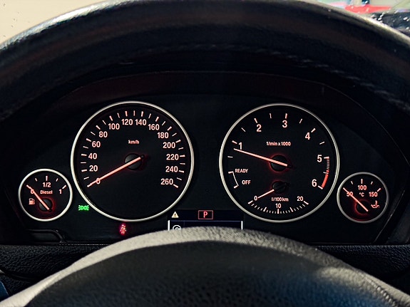BMW 320 16 of 19