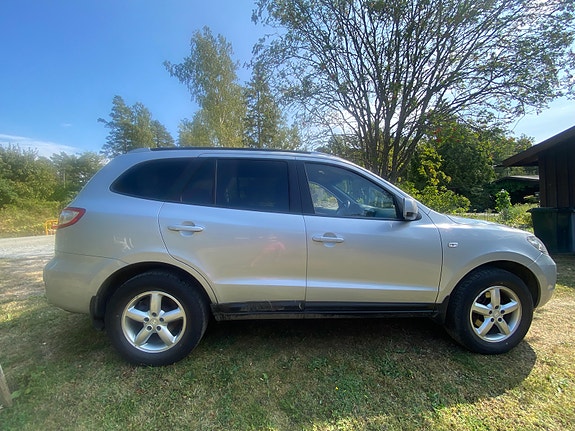 Hyundai Santa Fe 5 of 9