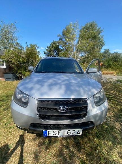 Hyundai Santa Fe 8 of 9