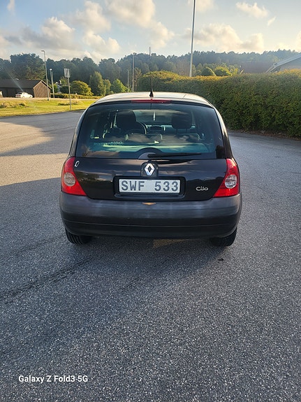 Renault Clio 2 of 4