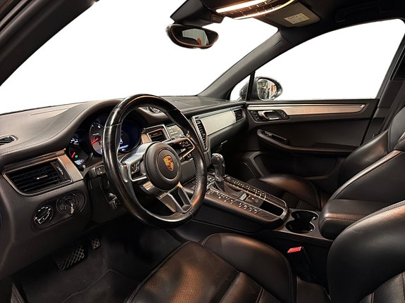 Porsche Macan S 7 of 21