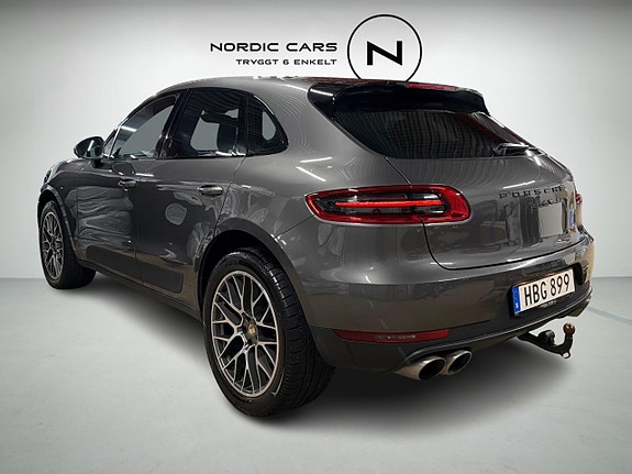 Porsche Macan S 2 of 21