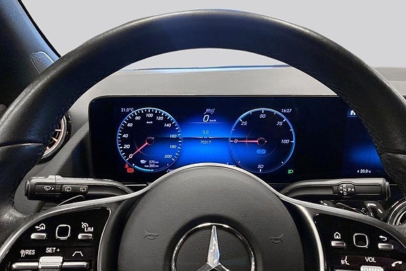 Mercedes-Benz EQA250 10 of 19