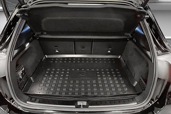 Mercedes-Benz EQA250 14 of 19