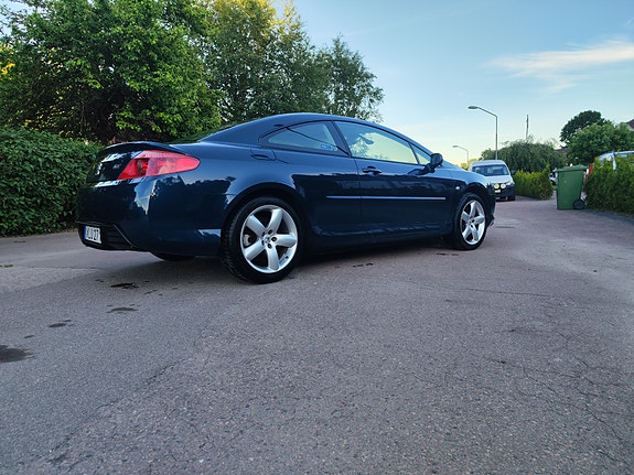 Peugeot 407 2 of 12