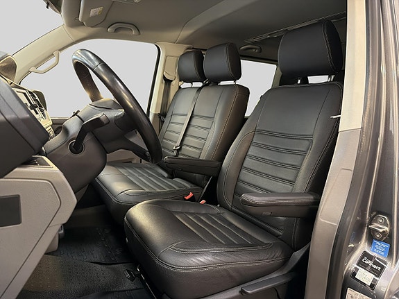 Volkswagen Caravelle 9 of 23