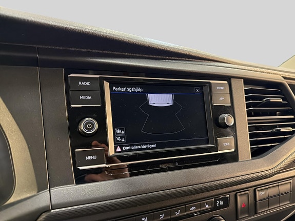 Volkswagen Caravelle 23 of 23