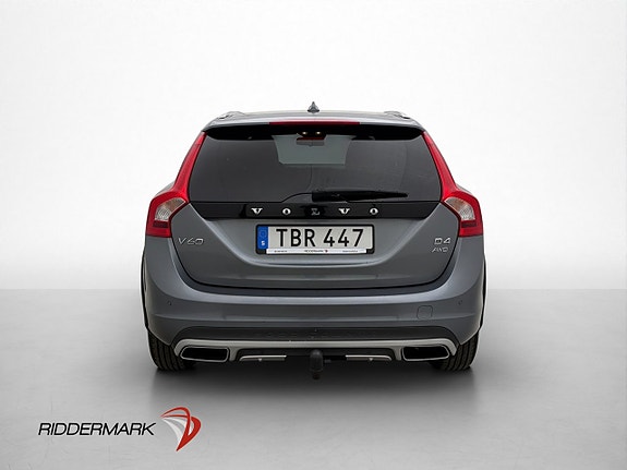 Volvo V60 Cross Country 8 of 30