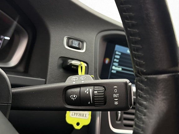 Volvo V60 Cross Country 18 of 30
