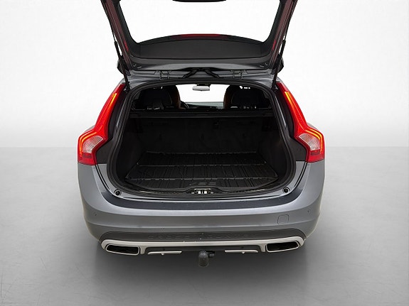 Volvo V60 Cross Country 9 of 30