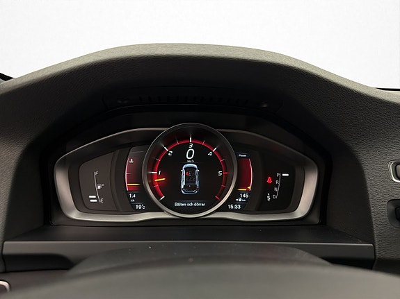Volvo V60 Cross Country 16 of 30