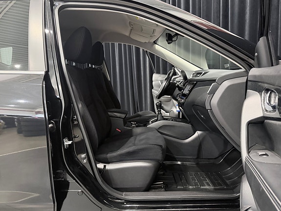 Nissan X-Trail 8 of 28