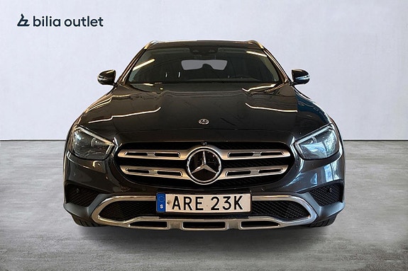 Mercedes-Benz E220 d 2 of 20