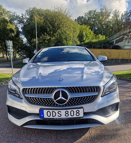 Mercedes-Benz CLA250 5 of 7