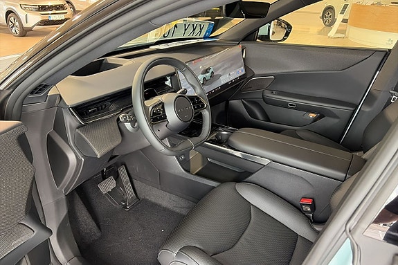 Mazda CX-6e 8 of 10