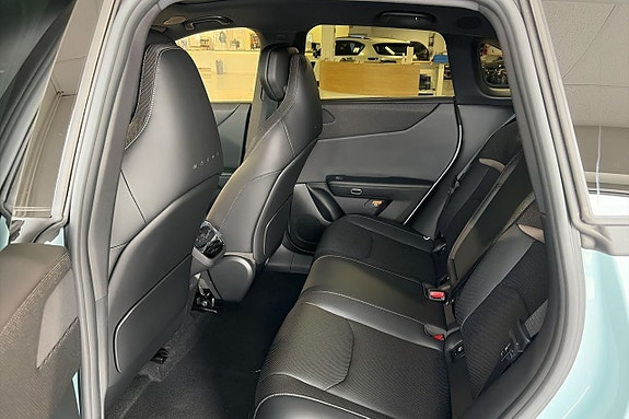 Mazda CX-6e 6 of 10