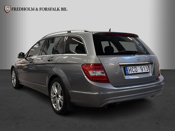 Mercedes-Benz C180 3 of 26