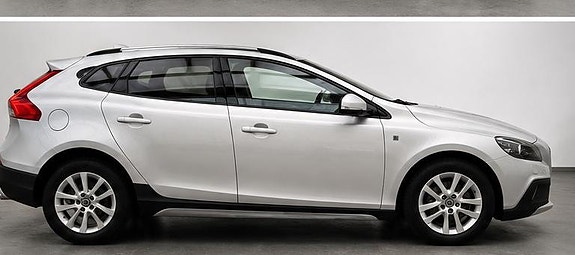 Volvo V40 Cross Country 3 of 6