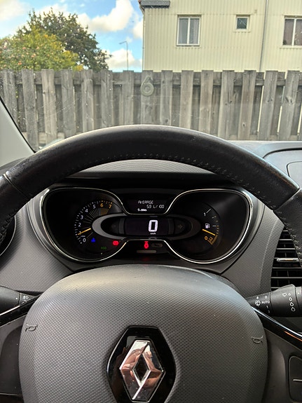Renault Captur 6 of 10