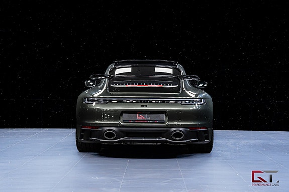 Porsche 911 8 of 24
