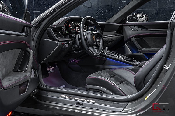 Porsche 911 10 of 24