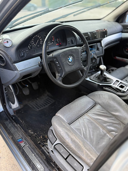 BMW 525tds 5 of 5